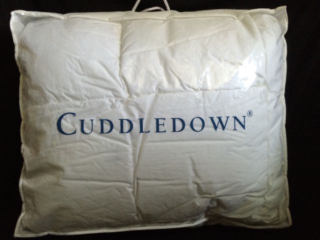  Cuddledown...the Cadillac of down, Level 2 for year round comfort! This item retails for over $800